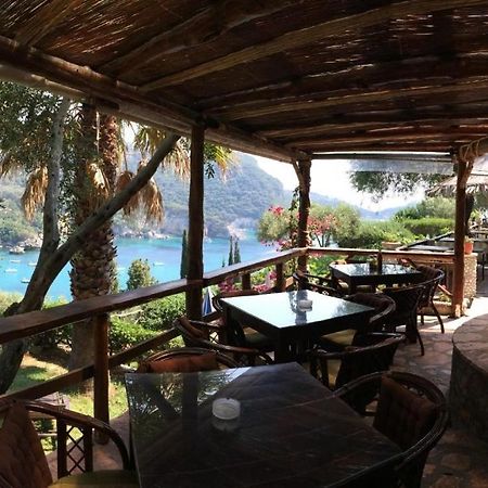 Acapulco Seaside Pool Bar And Apartments ปาเลโอกัสไตรซา ภายนอก รูปภาพ